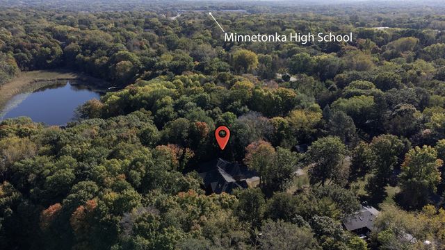 20060 Vine Street, Excelsior, MN 55331