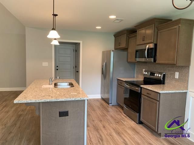 143 Arbor Creek, Warner Robins, GA 31093