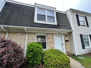 1612 Darren CIR, Portsmouth, VA 23701