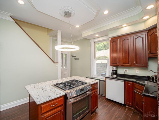 3732 Morris Place, Cincinnati, OH 45226