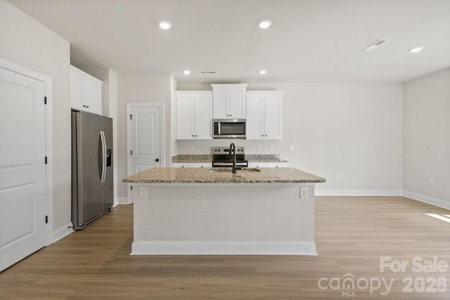 6730 Fairford Drive, Charlotte, NC 28215