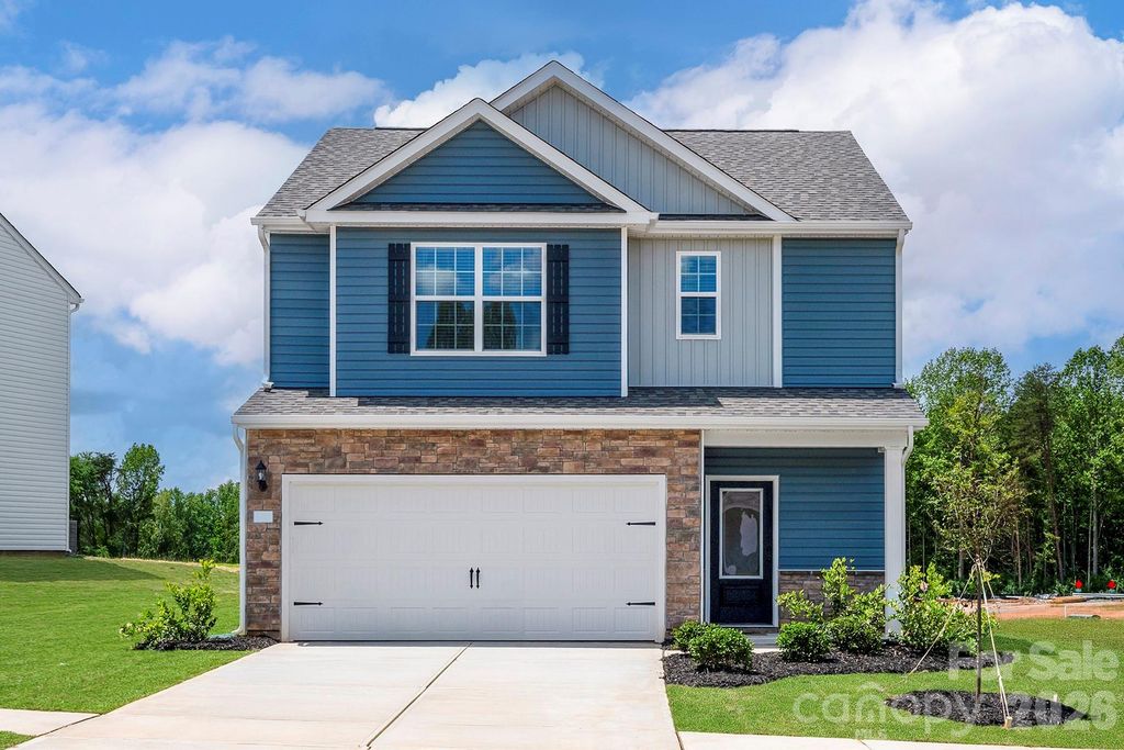 6730 Fairford Drive, Charlotte, NC 28215