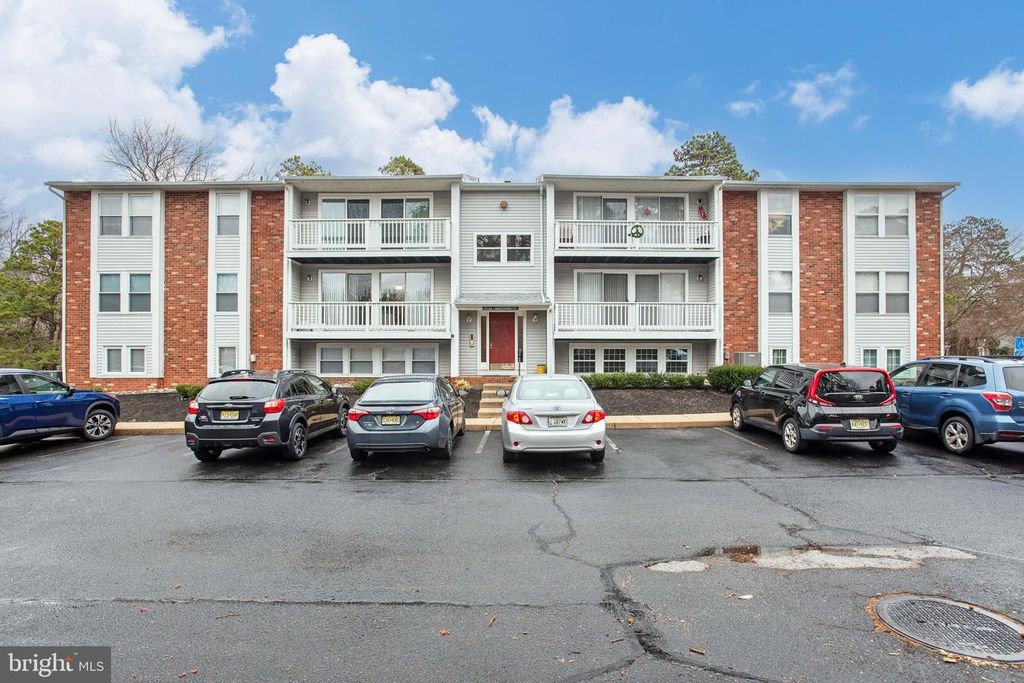 76 SWEETFERN CT, Marlton, NJ 08053