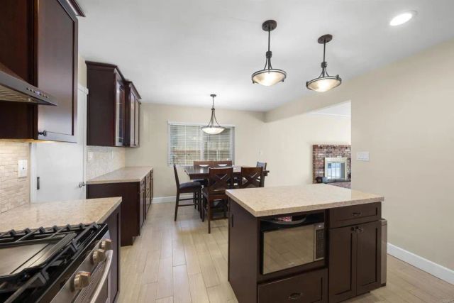 202 E J ST, Chula Vista, CA 91910