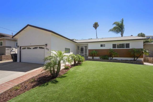 202 E J ST, Chula Vista, CA 91910