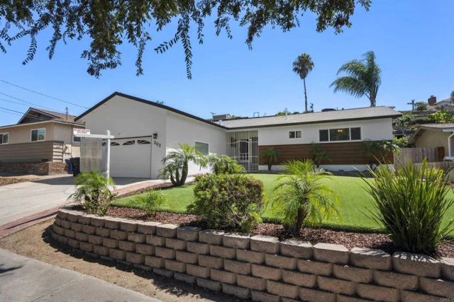 202 E J ST, Chula Vista, CA 91910