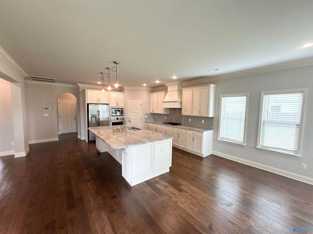 4323 Flint Drive, Owens Cross Roads, AL 35763