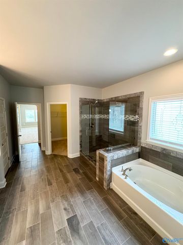 4323 Flint Drive, Owens Cross Roads, AL 35763
