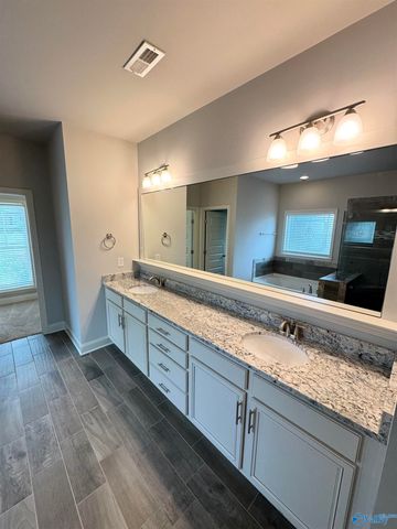 4323 Flint Drive, Owens Cross Roads, AL 35763