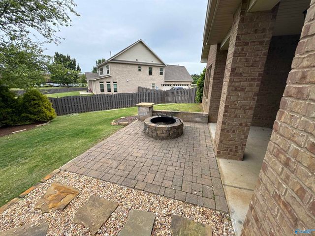 4323 Flint Drive, Owens Cross Roads, AL 35763