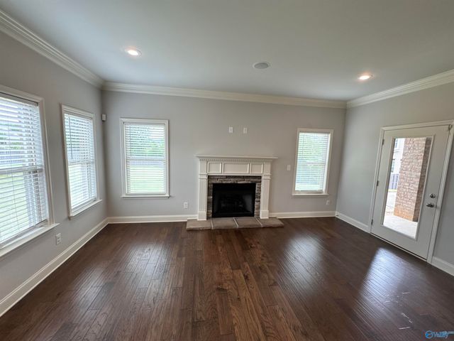4323 Flint Drive, Owens Cross Roads, AL 35763