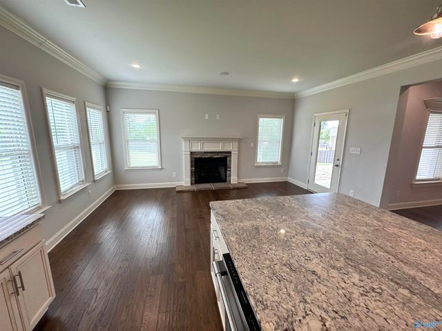 4323 Flint Drive, Owens Cross Roads, AL 35763