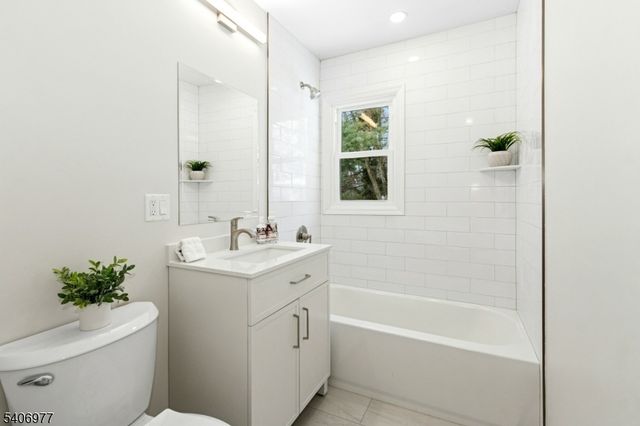 45 Kempshall Ter, Fanwood Boro, NJ 07023