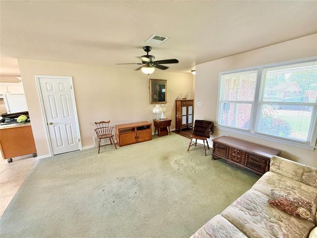 1016 W Peebly Drive, Midwest City, OK 73110