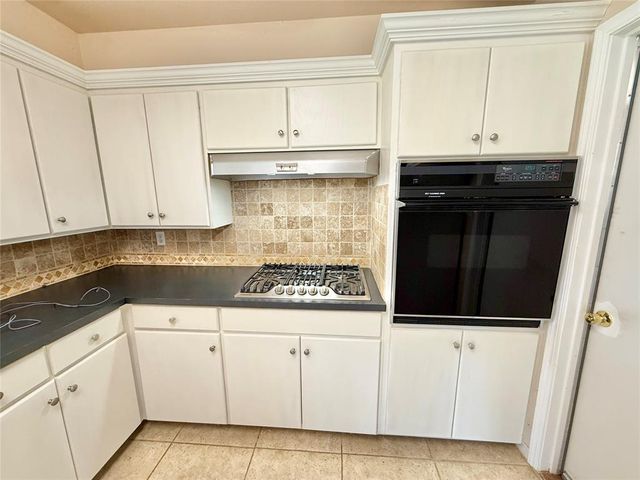 1016 W Peebly Drive, Midwest City, OK 73110