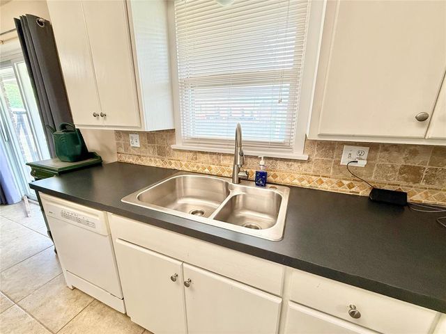 1016 W Peebly Drive, Midwest City, OK 73110