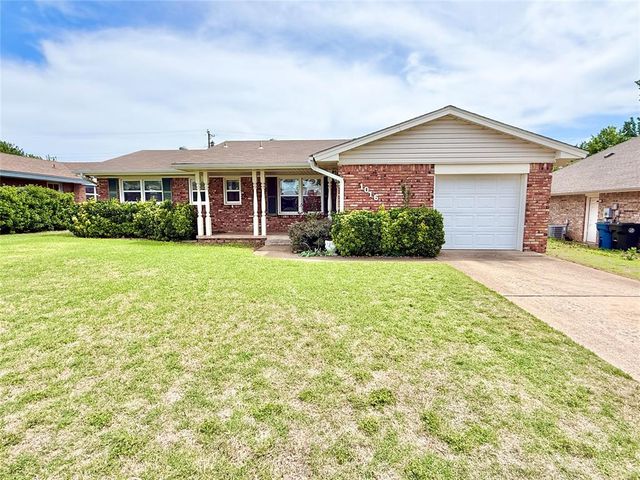 1016 W Peebly Drive, Midwest City, OK 73110
