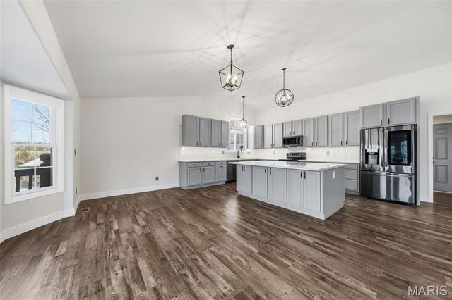 2255 County Farm Road, Wright City, MO 63390