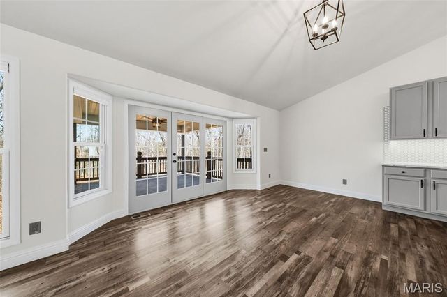 2255 County Farm Road, Wright City, MO 63390