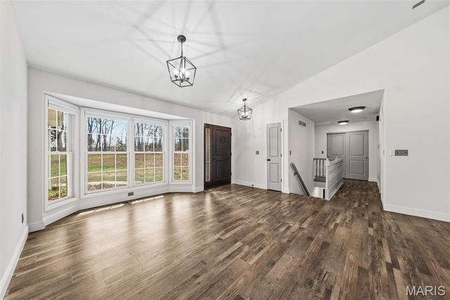 2255 County Farm Road, Wright City, MO 63390