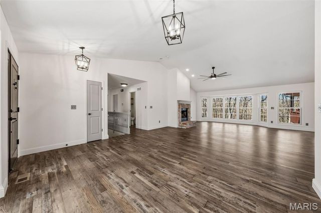 2255 County Farm Road, Wright City, MO 63390