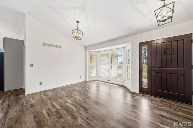 2255 County Farm Road, Wright City, MO 63390