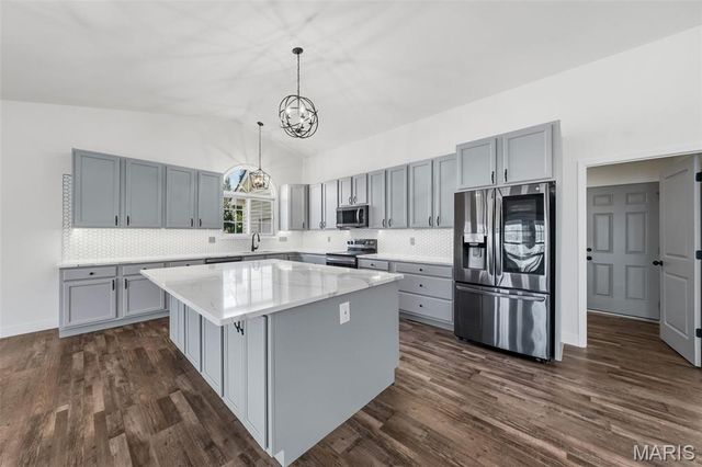 2255 County Farm Road, Wright City, MO 63390