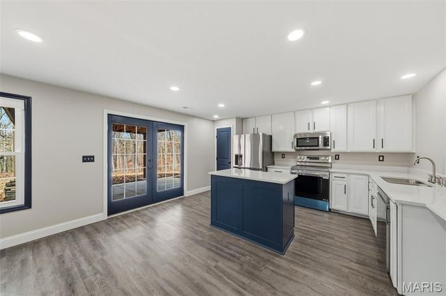 2255 County Farm Road, Wright City, MO 63390