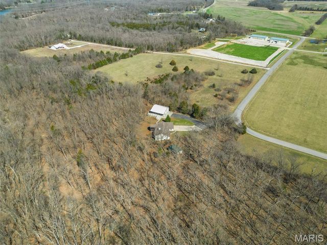 2255 County Farm Road, Wright City, MO 63390