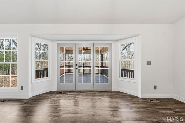 2255 County Farm Road, Wright City, MO 63390