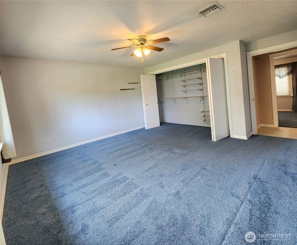 114 NE Cedar Avenue, College Place, WA 99324