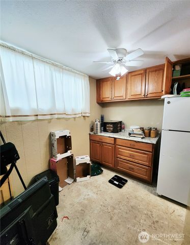 114 NE Cedar Avenue, College Place, WA 99324