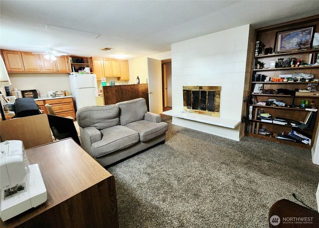 114 NE Cedar Avenue, College Place, WA 99324