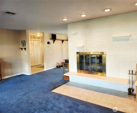 114 NE Cedar Avenue, College Place, WA 99324