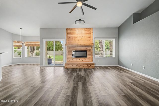 4445 W FALLEN LEAF Lane, Glendale, AZ 85310