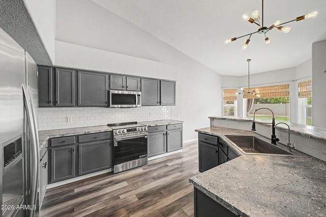 4445 W FALLEN LEAF Lane, Glendale, AZ 85310