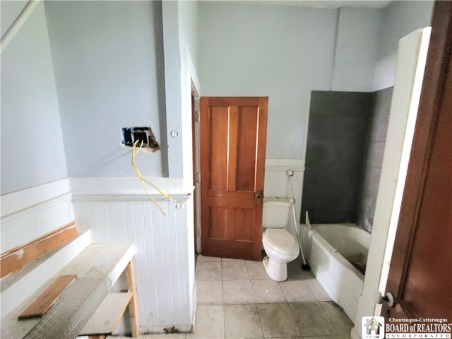 52 Lakeview Avenue, Jamestown, NY 14701