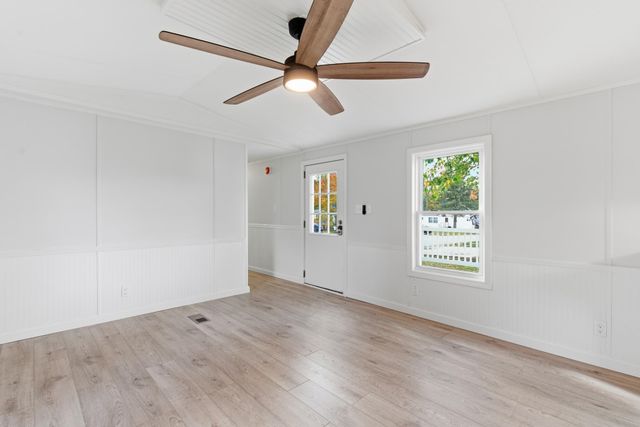 41 Longmeadow Drive, Concord, NH 03301