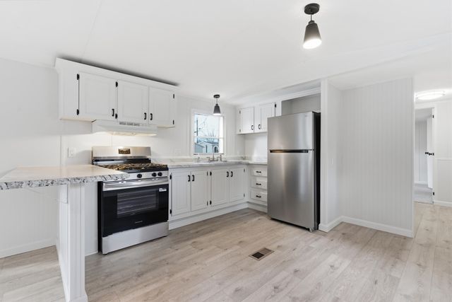 41 Longmeadow Drive, Concord, NH 03301