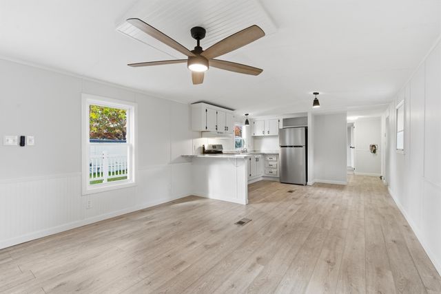 41 Longmeadow Drive, Concord, NH 03301