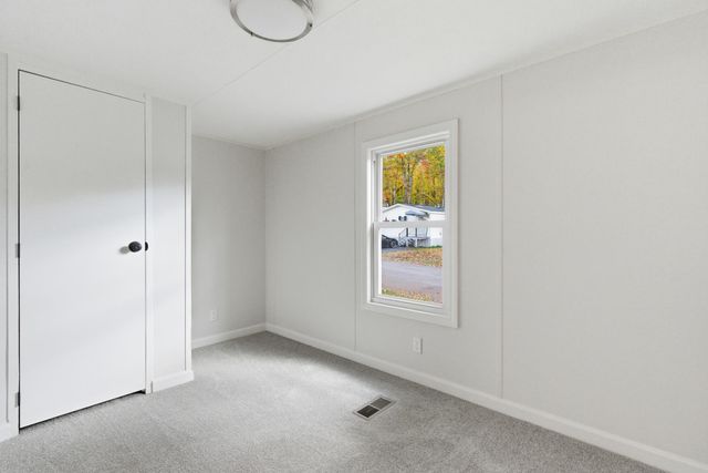 41 Longmeadow Drive, Concord, NH 03301