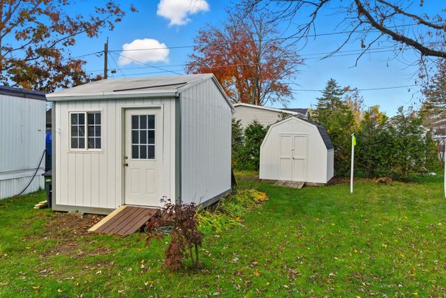 41 Longmeadow Drive, Concord, NH 03301