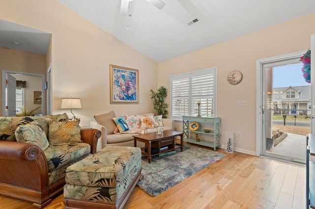 127 Fincham Dr., Little River, SC 29566