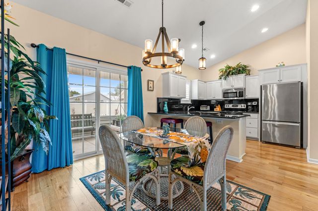 127 Fincham Dr., Little River, SC 29566