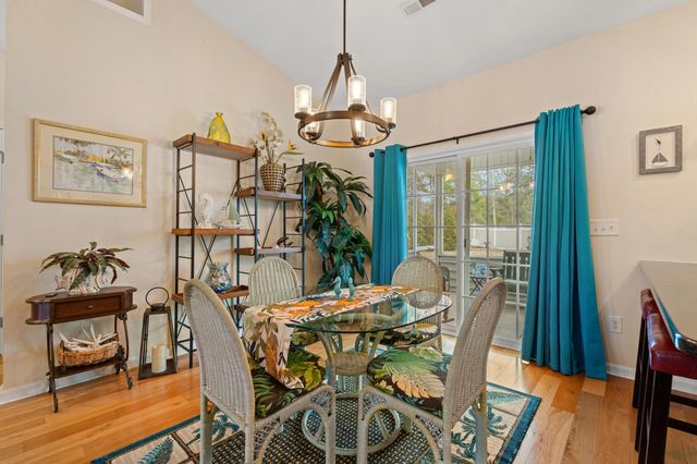 127 Fincham Dr., Little River, SC 29566