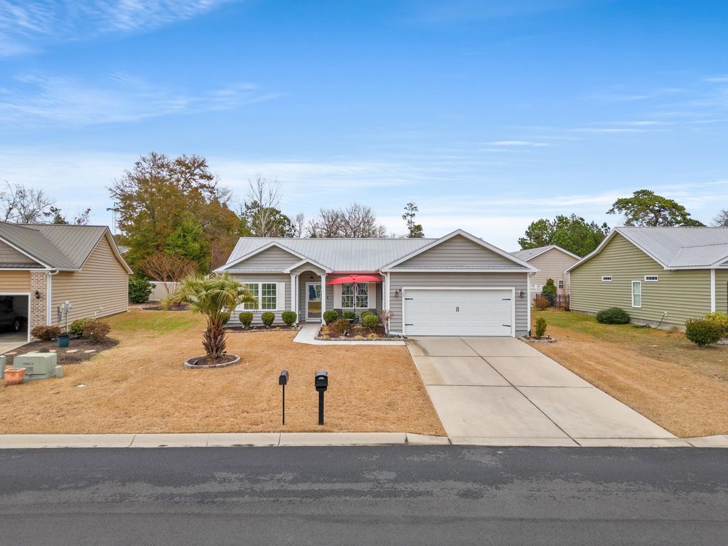 127 Fincham Dr., Little River, SC 29566