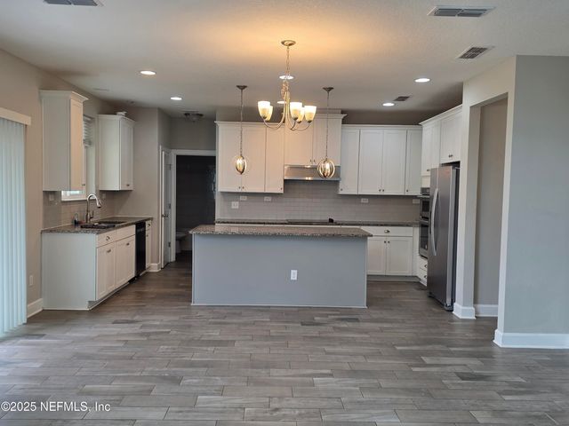 1494 SHADOW CREEK Drive, Orange Park, FL 32065