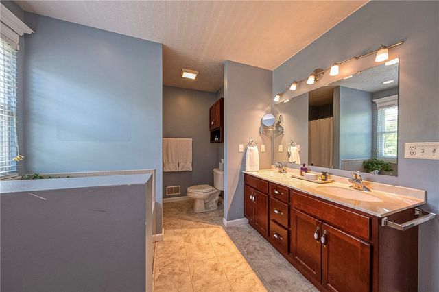 373 Old Plank Rd, Penn Twp, PA 16002