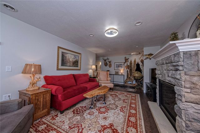 373 Old Plank Rd, Penn Twp, PA 16002