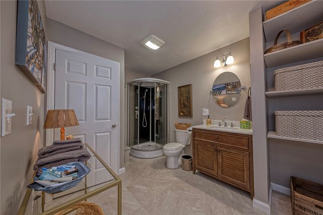 373 Old Plank Rd, Penn Twp, PA 16002